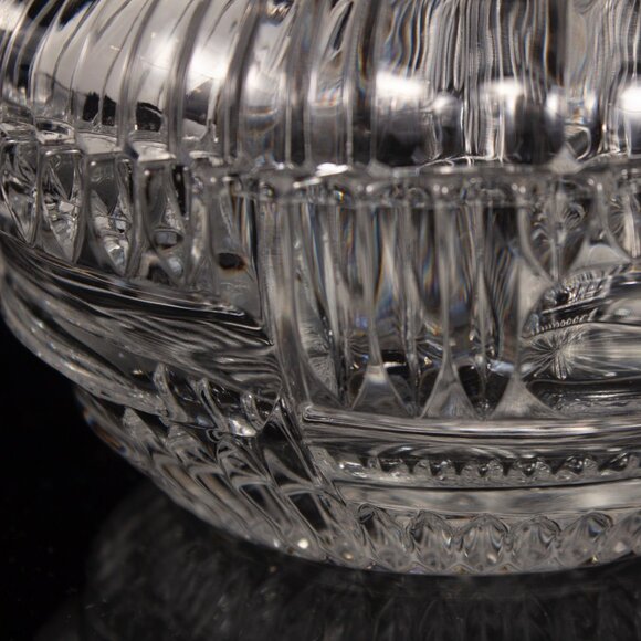 Vintage Bohemian Crystal Lidded Box Hand-Cut Design Clear Decorative Glass - Picture 4 of 10